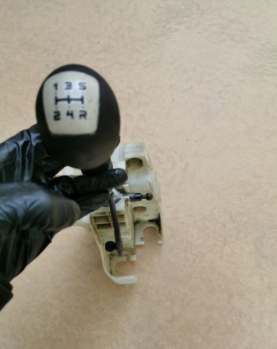 LEWAREK BIEGÓW WYBIERAK IVECO DAILY 5B. - Ručica menjača za Dostavno vozilo: slika 1 LEWAREK BIEGÓW WYBIERAK IVECO DAILY 5B. - Ručica menjača za Dostavno vozilo: slika 1