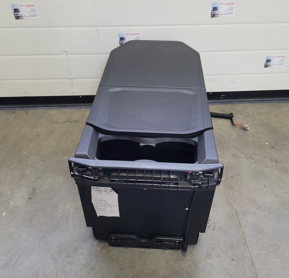 LODÓWKA DAF XG XF NM. ORYGINAŁ SPRAWNA CHWALIM116 - Karoserija i eksterijer za Kamion: slika 1 LODÓWKA DAF XG XF NM. ORYGINAŁ SPRAWNA CHWALIM116 - Karoserija i eksterijer za Kamion: slika 1