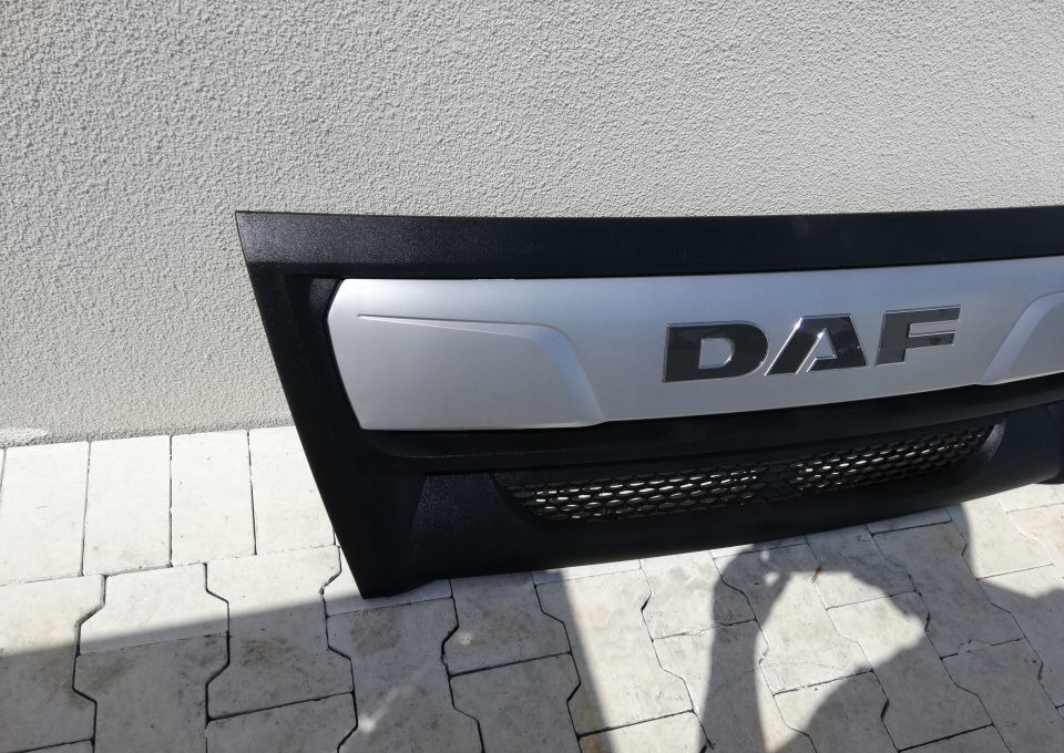 MASKA GRILL ATRAPA DAF LF NOWY ORYGINAŁ EURO6 LIFT - Hauba: slika 2 MASKA GRILL ATRAPA DAF LF NOWY ORYGINAŁ EURO6 LIFT - Hauba: slika 2