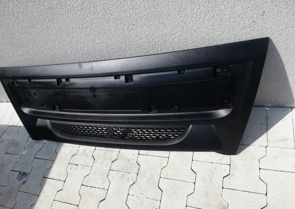 MASKA GRILL ATRAPA DAF LF NOWY ORYGINAŁ EURO6 - Hauba: slika 3 MASKA GRILL ATRAPA DAF LF NOWY ORYGINAŁ EURO6 - Hauba: slika 3