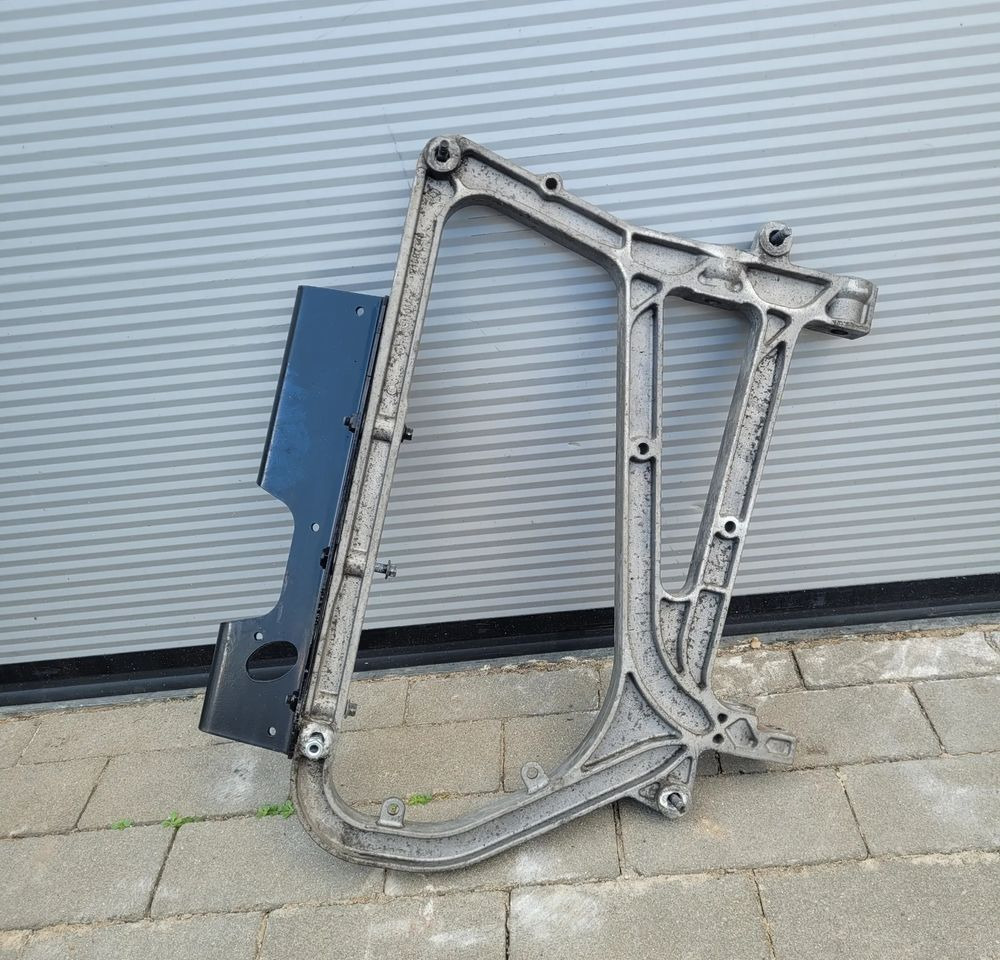 MOCOWANIE BLOTNIKA VOLVO FH4 FH5 21887348 CHWALIM116 - Blatobran za Kamion: slika 2 MOCOWANIE BLOTNIKA VOLVO FH4 FH5 21887348 CHWALIM116 - Blatobran za Kamion: slika 2