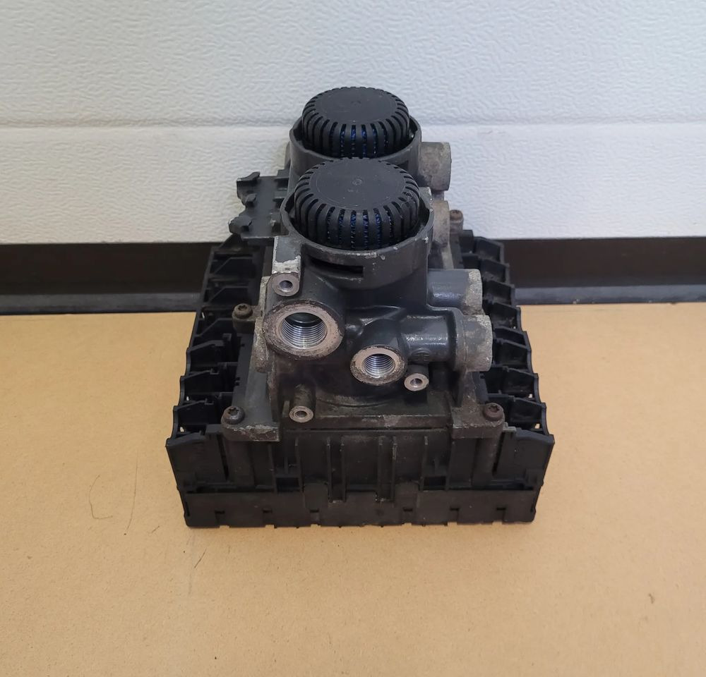 MODULATOR WABCO TEBS-E3 174738 CHWALIM116 - Delovi kočnica za Kamion: slika 2 MODULATOR WABCO TEBS-E3 174738 CHWALIM116 - Delovi kočnica za Kamion: slika 2