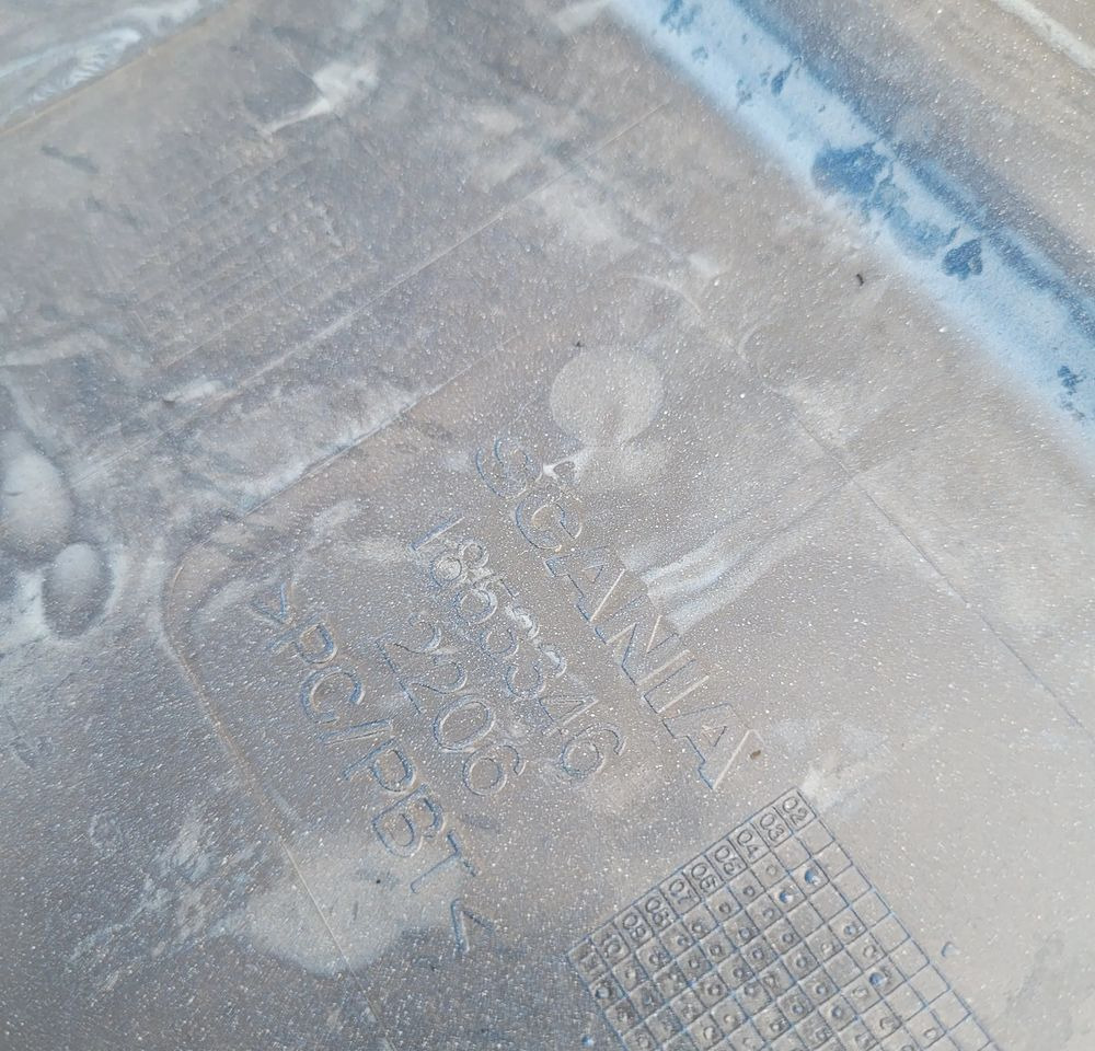 NAROZNIK ZDERZAKA SCANIA R ORYGINAŁ NOWY LH 1853346 CHWALIM116 - Branik za Kamion: slika 3 NAROZNIK ZDERZAKA SCANIA R ORYGINAŁ NOWY LH 1853346 CHWALIM116 - Branik za Kamion: slika 3