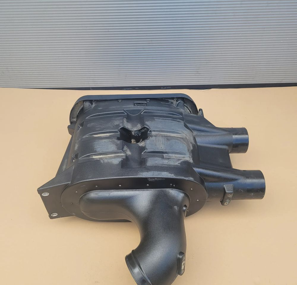 OBUDOWA FILTRA POWIETRZA MERCEDES ACTROS A0180948502 CHWALIM116 - Filter za vazduh za Kamion: slika 2 OBUDOWA FILTRA POWIETRZA MERCEDES ACTROS A0180948502 CHWALIM116 - Filter za vazduh za Kamion: slika 2