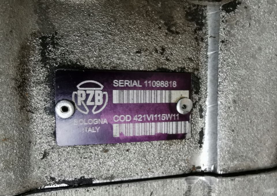 PRZYSTAWKA PTO MERCEDES ACTROS PZB 11098818 - Menjač i delovi za Kamion: slika 4 PRZYSTAWKA PTO MERCEDES ACTROS PZB 11098818 - Menjač i delovi za Kamion: slika 4