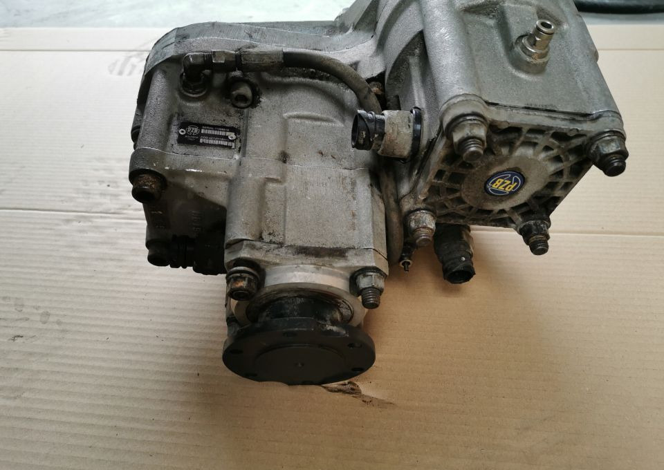 PRZYSTAWKA PTO MERCEDES ACTROS PZB 11098818 - Menjač i delovi za Kamion: slika 3 PRZYSTAWKA PTO MERCEDES ACTROS PZB 11098818 - Menjač i delovi za Kamion: slika 3