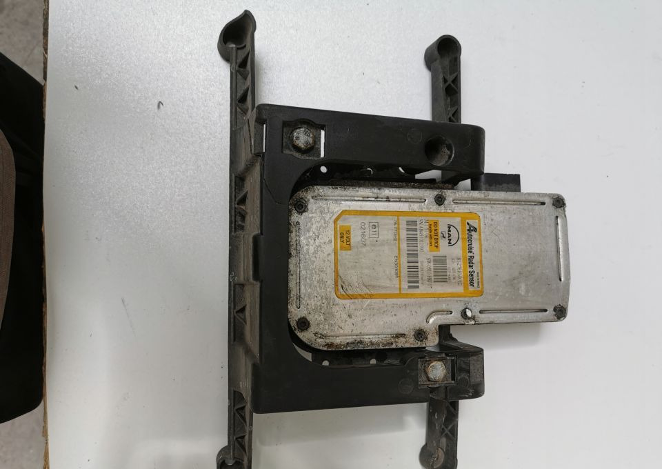 RADAR DYSTRONIK MAN 81.27610-0012 - Senzor za Kamion: slika 1 RADAR DYSTRONIK MAN 81.27610-0012 - Senzor za Kamion: slika 1