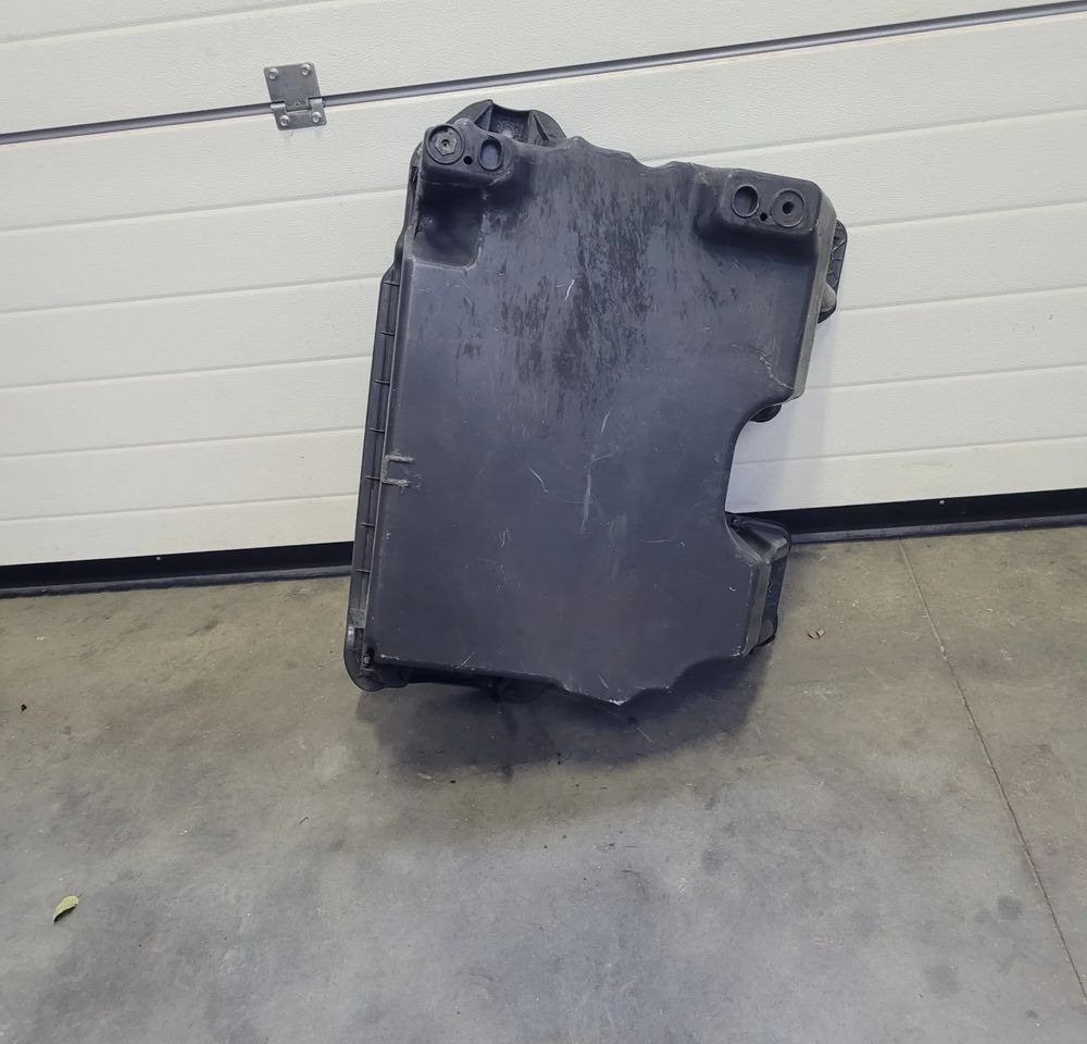 SCHOWEK BOCZNY RENAULT GAMA T 82226073 CHWALIM116 - Karoserija i eksterijer za Kamion: slika 2 SCHOWEK BOCZNY RENAULT GAMA T 82226073 CHWALIM116 - Karoserija i eksterijer za Kamion: slika 2