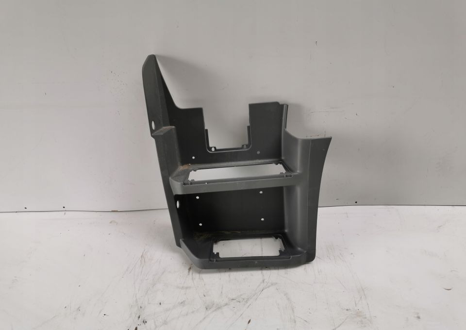 STOPNICA WŁAZ MERCEDES AXOR LH Oryginał - Prag za Kamion: slika 1 STOPNICA WŁAZ MERCEDES AXOR LH Oryginał - Prag za Kamion: slika 1