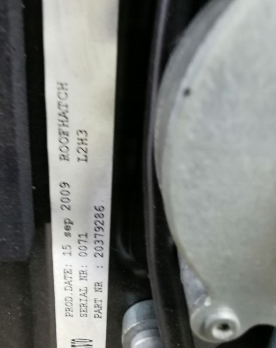 SZYBERDACH VOLVO FH 12 13 ORYGINAŁ 20379286 - Karoserija i eksterijer: slika 3 SZYBERDACH VOLVO FH 12 13 ORYGINAŁ 20379286 - Karoserija i eksterijer: slika 3