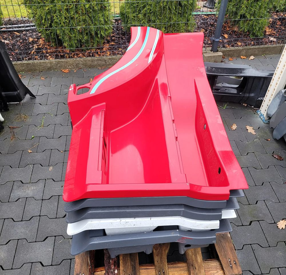 Stopnica Mercedes ACTROS MP4 MP5 A9616664003 CHWALIM116 - Prag za Kamion: slika 1 Stopnica Mercedes ACTROS MP4 MP5 A9616664003 CHWALIM116 - Prag za Kamion: slika 1