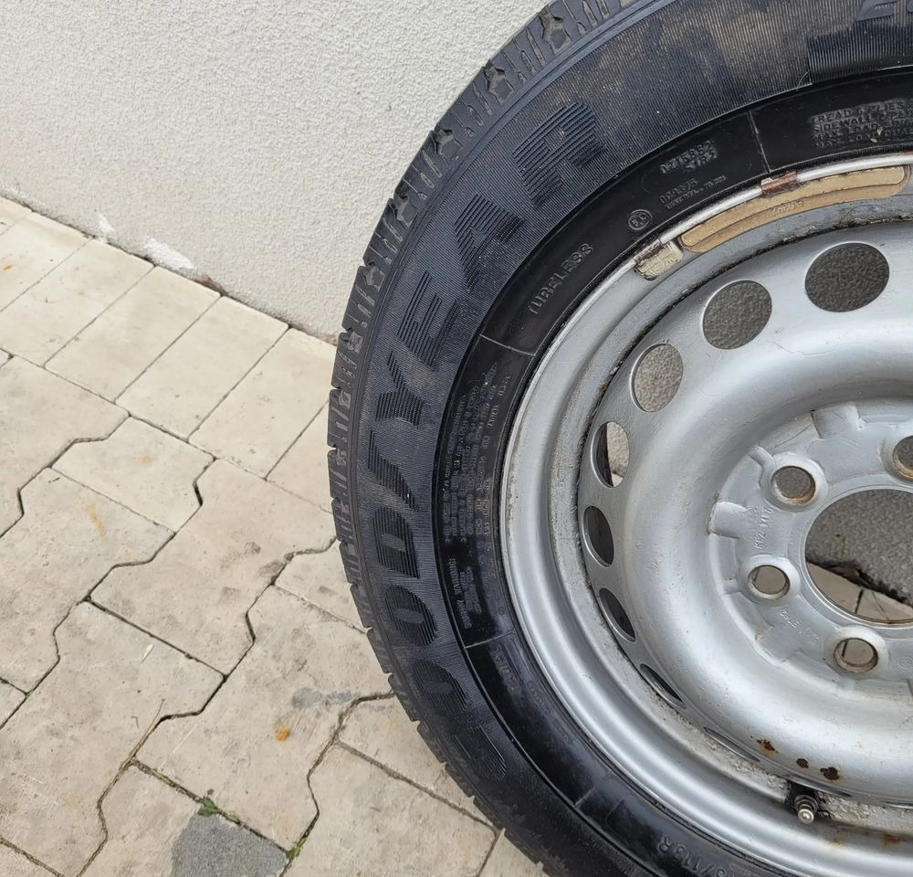 ZAPAS KOLO SPRINTER CRAFTER 235/65 R16C GOODYEAR - Kompletan točak za Dostavno vozilo: slika 4 ZAPAS KOLO SPRINTER CRAFTER 235/65 R16C GOODYEAR - Kompletan točak za Dostavno vozilo: slika 4