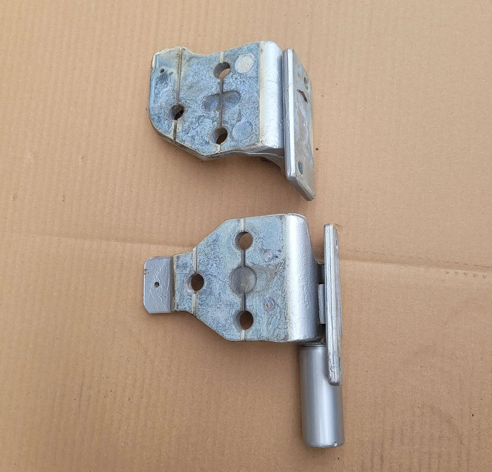 ZAWIASY DRZWI LEWY IVECO S WAY ORYGINAŁ CHWALIM116 - Vrata i delovi za Kamion: slika 2 ZAWIASY DRZWI LEWY IVECO S WAY ORYGINAŁ CHWALIM116 - Vrata i delovi za Kamion: slika 2