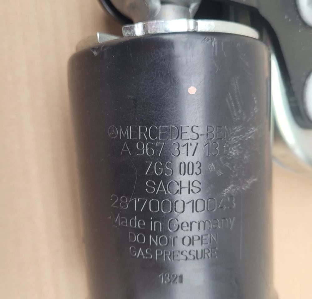 ZAWIESZENIE KABINY ZAMKI MERCEDES ATEGO A9423100383 NOWY ORYGINAŁ CHWALIM116 - Oslanjanje kabine za Kamion: slika 4 ZAWIESZENIE KABINY ZAMKI MERCEDES ATEGO A9423100383 NOWY ORYGINAŁ CHWALIM116 - Oslanjanje kabine za Kamion: slika 4