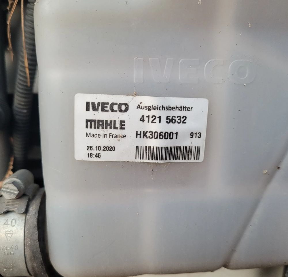 ZBIORNICZEK PŁYNU IVECO 41215632 ORYGINAŁ CHWALIM116 - Sistem za hlađenje za Kamion: slika 2 ZBIORNICZEK PŁYNU IVECO 41215632 ORYGINAŁ CHWALIM116 - Sistem za hlađenje za Kamion: slika 2