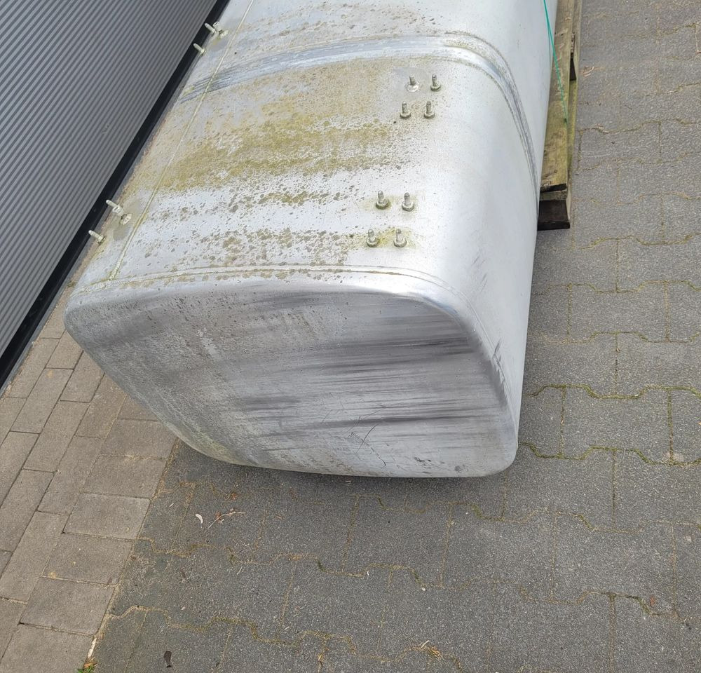ZBIORNIK PALIWA DAF 690L 1945569 60X68X195CM CHWALIM116 - Obrada goriva/ Dostava goriva za Kamion: slika 3 ZBIORNIK PALIWA DAF 690L 1945569 60X68X195CM CHWALIM116 - Obrada goriva/ Dostava goriva za Kamion: slika 3