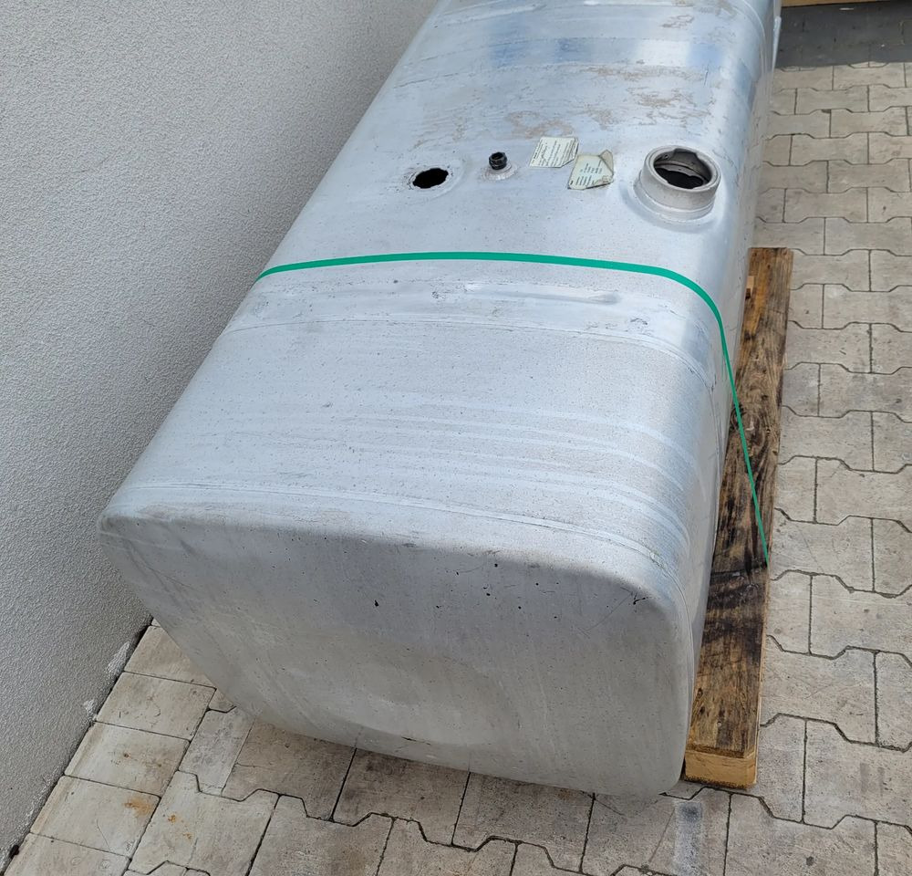 ZBIORNIK PALIWA MAN TGX TGS 200X60X70CM - Obrada goriva/ Dostava goriva: slika 3 ZBIORNIK PALIWA MAN TGX TGS 200X60X70CM - Obrada goriva/ Dostava goriva: slika 3