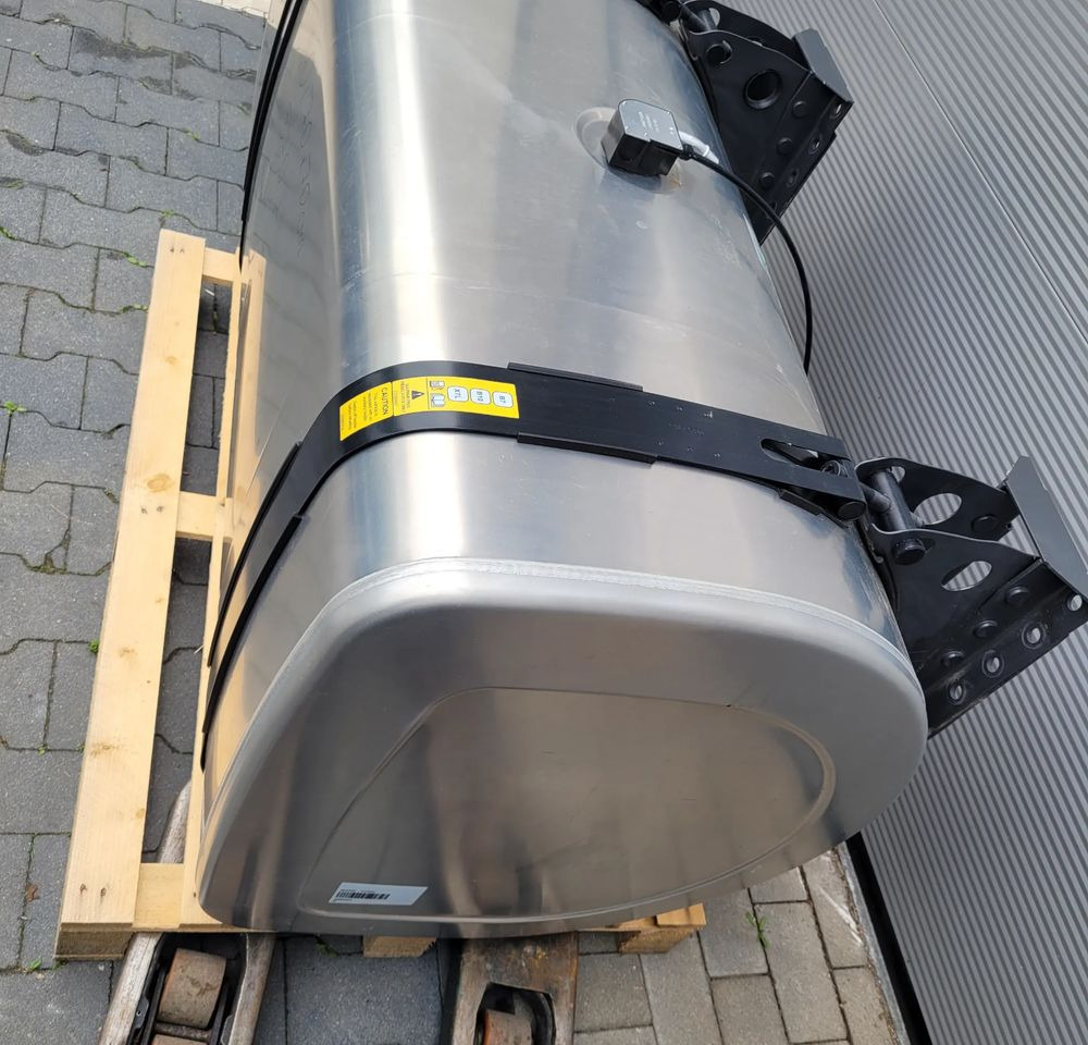 ZBIORNIK PALIWA VOLVO FH4 FH5 GAMA 140X70X70CM 21516453 570L CHWALIM116 - Obrada goriva/ Dostava goriva za Kamion: slika 3 ZBIORNIK PALIWA VOLVO FH4 FH5 GAMA 140X70X70CM 21516453 570L CHWALIM116 - Obrada goriva/ Dostava goriva za Kamion: slika 3