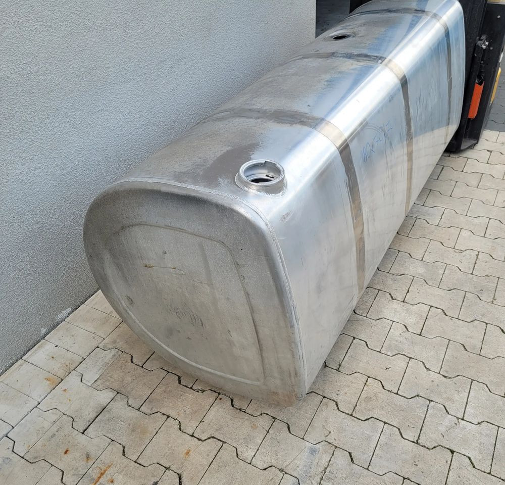 ZBIORNIK PALIWA VOLVO FH4 RENAULT OM 21516457 730l 180x70x70cm - Obrada goriva/ Dostava goriva: slika 3 ZBIORNIK PALIWA VOLVO FH4 RENAULT OM 21516457 730l 180x70x70cm - Obrada goriva/ Dostava goriva: slika 3