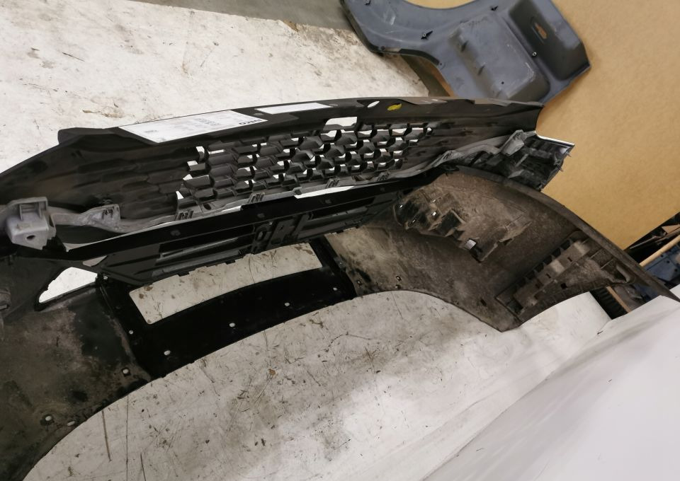 ZDERZAK GRILL IVECO DAYLY NOWY MODEL 2019r - Branik za Dostavno vozilo: slika 5 ZDERZAK GRILL IVECO DAYLY NOWY MODEL 2019r - Branik za Dostavno vozilo: slika 5