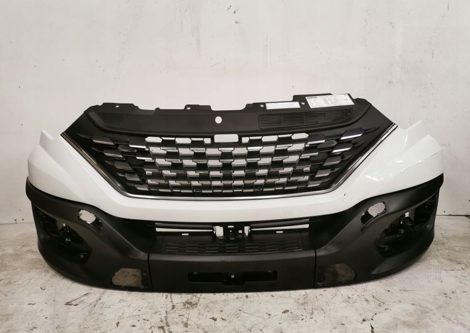 ZDERZAK GRILL IVECO DAYLY NOWY MODEL 2019r - Branik za Dostavno vozilo: slika 1 ZDERZAK GRILL IVECO DAYLY NOWY MODEL 2019r - Branik za Dostavno vozilo: slika 1