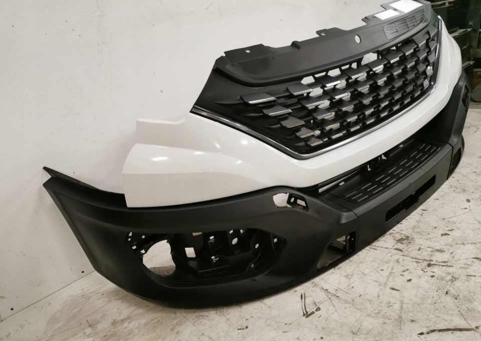 ZDERZAK GRILL IVECO DAYLY NOWY MODEL 2019r - Branik za Dostavno vozilo: slika 3 ZDERZAK GRILL IVECO DAYLY NOWY MODEL 2019r - Branik za Dostavno vozilo: slika 3