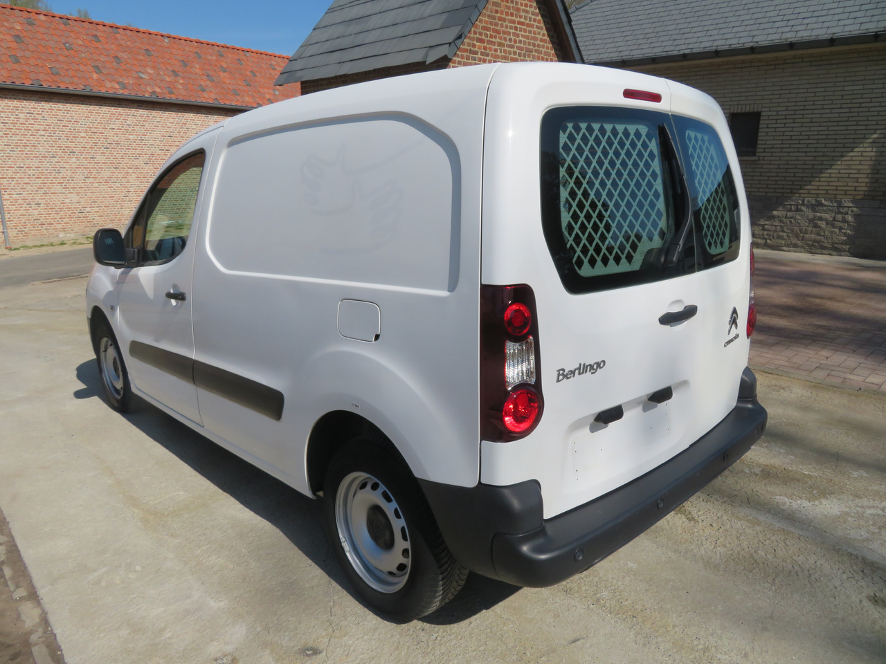 CITROËN Berlingo 1.6 BlueHDi CLUB - Furgon: slika 5 CITROËN Berlingo 1.6 BlueHDi CLUB - Furgon: slika 5