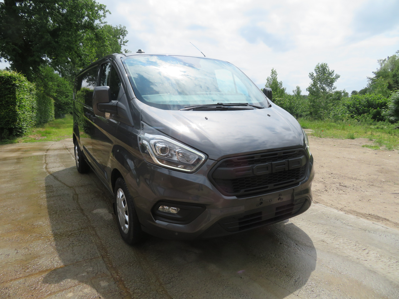 FORD Transit Custom 2.0tdci TREND - L2 - Dostavno vozilo: slika 1 FORD Transit Custom 2.0tdci TREND - L2 - Dostavno vozilo: slika 1