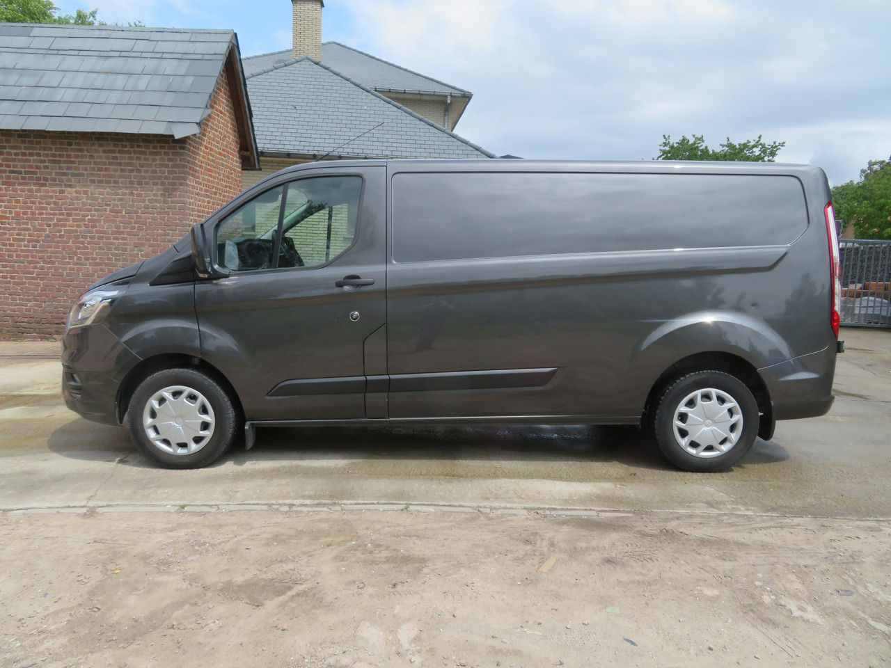 FORD Transit Custom 2.0tdci TREND - L2 - Dostavno vozilo: slika 4 FORD Transit Custom 2.0tdci TREND - L2 - Dostavno vozilo: slika 4