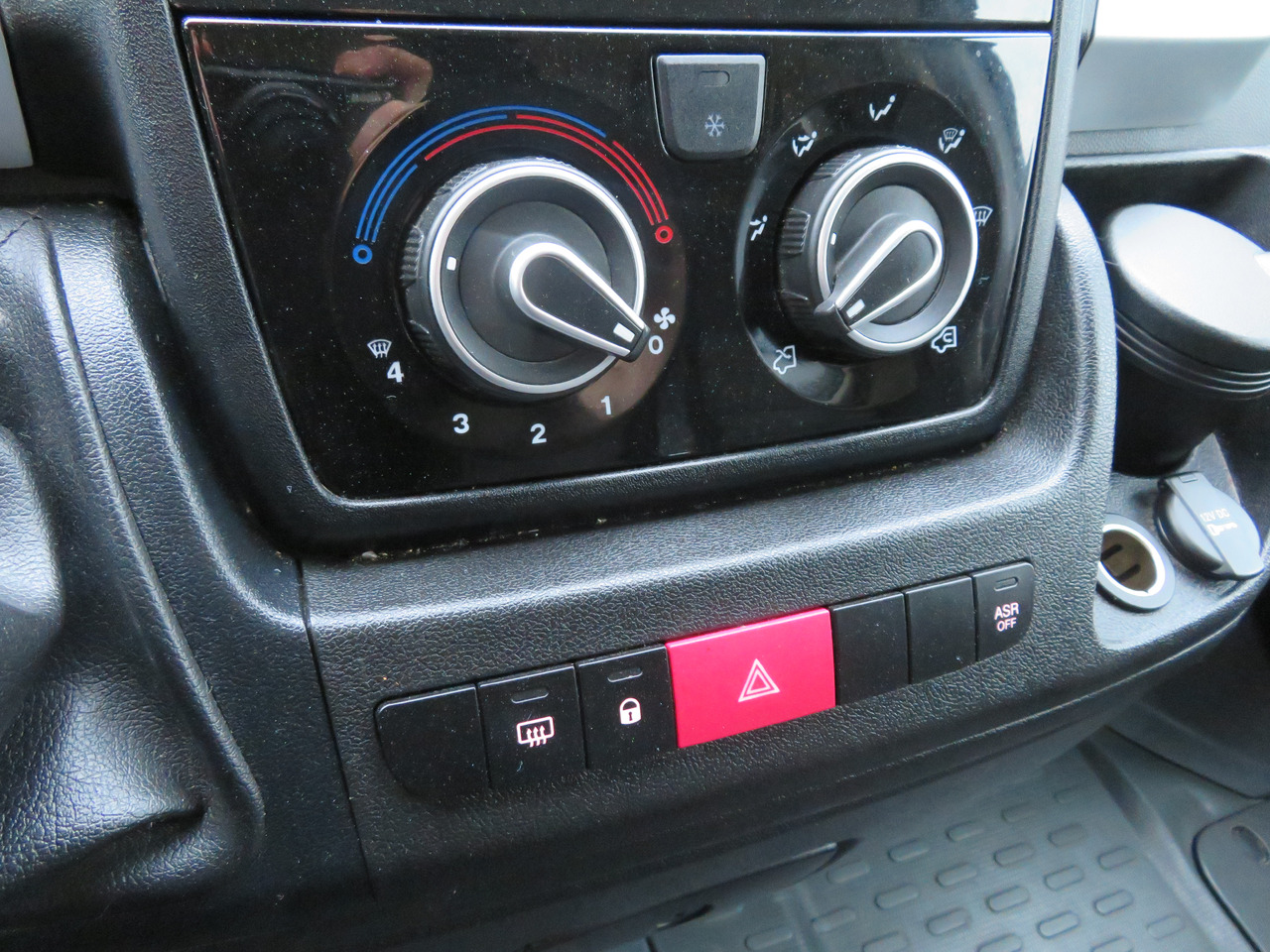 Mali kombi Fiat Ducato 2.3 Multijet - L2H2: slika 12 Mali kombi Fiat Ducato 2.3 Multijet - L2H2: slika 12