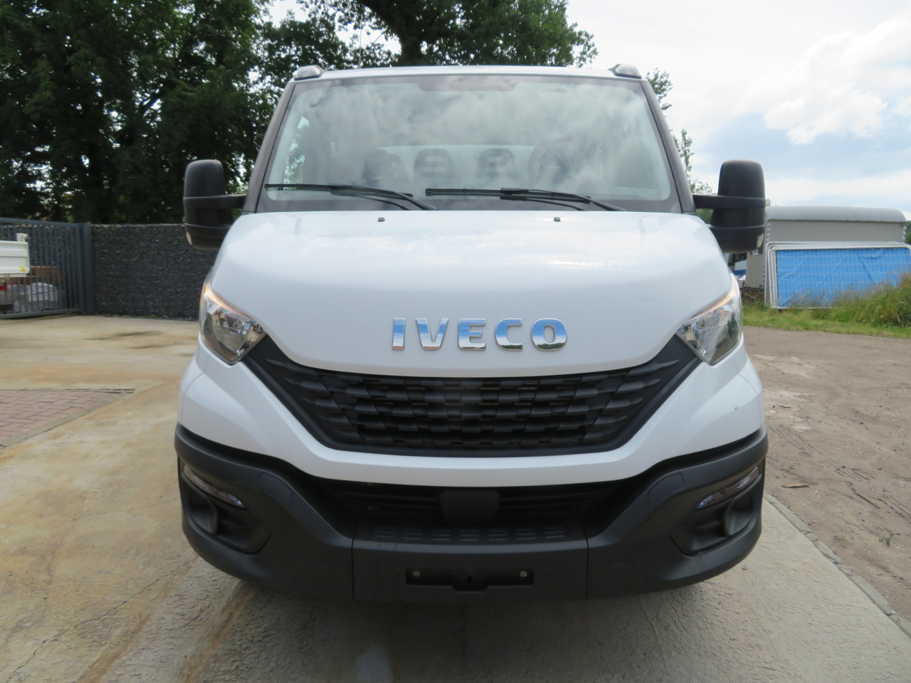 IVECO Daily 35C16 3.0 Dubbel cabine - Dostavno vozilo istovarivač, Dostavno vozilo sa duplom kabinom: slika 2 IVECO Daily 35C16 3.0 Dubbel cabine - Dostavno vozilo istovarivač, Dostavno vozilo sa duplom kabinom: slika 2
