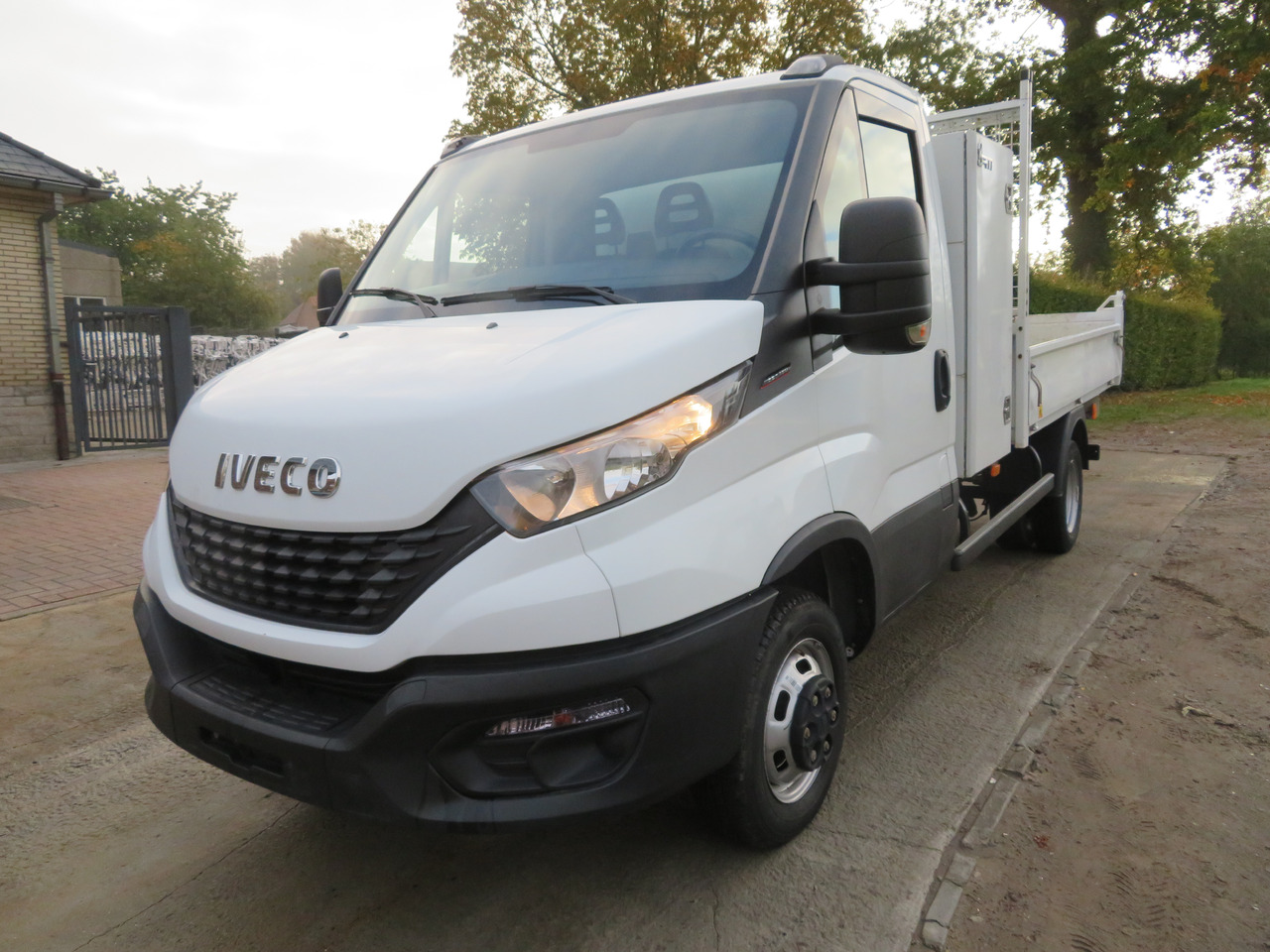 Iveco Daily 35C16 3.0 - L2 - Kipper - Dostavno vozilo istovarivač: slika 3 Iveco Daily 35C16 3.0 - L2 - Kipper - Dostavno vozilo istovarivač: slika 3