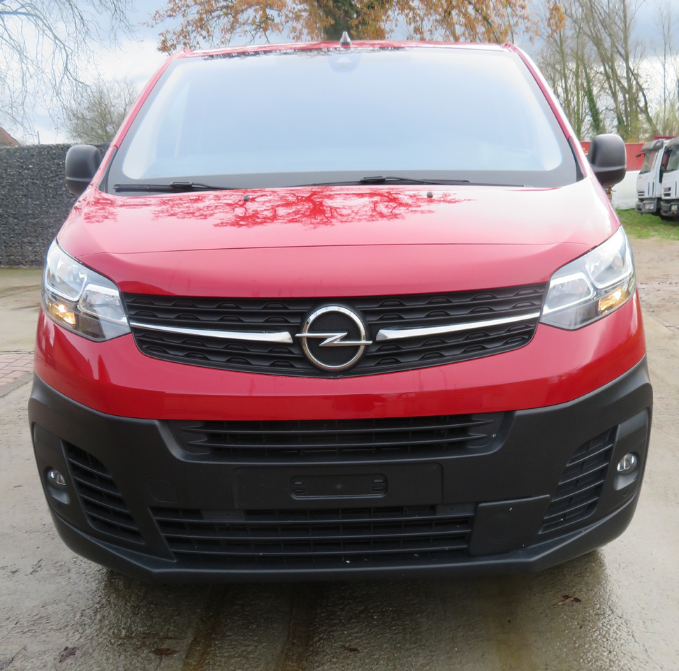 Opel Vivaro 1.5 Blue HDi XL - Mali kombi: slika 2 Opel Vivaro 1.5 Blue HDi XL - Mali kombi: slika 2