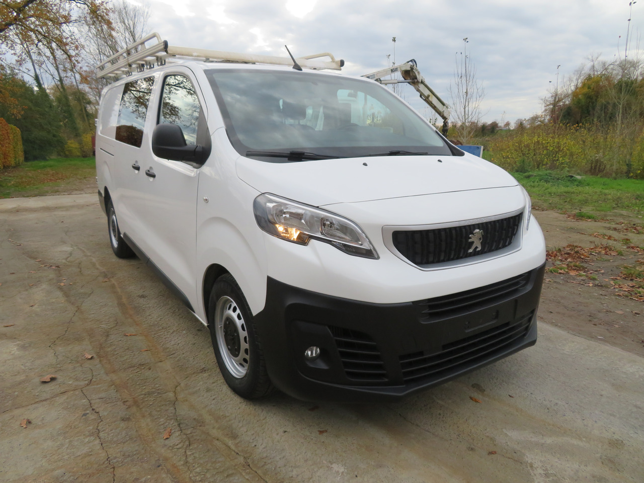Peugeot Expert 2.0 BlueHDi - L3 - dubbel cabine - Furgon, Dostavno vozilo sa duplom kabinom: slika 1 Peugeot Expert 2.0 BlueHDi - L3 - dubbel cabine - Furgon, Dostavno vozilo sa duplom kabinom: slika 1