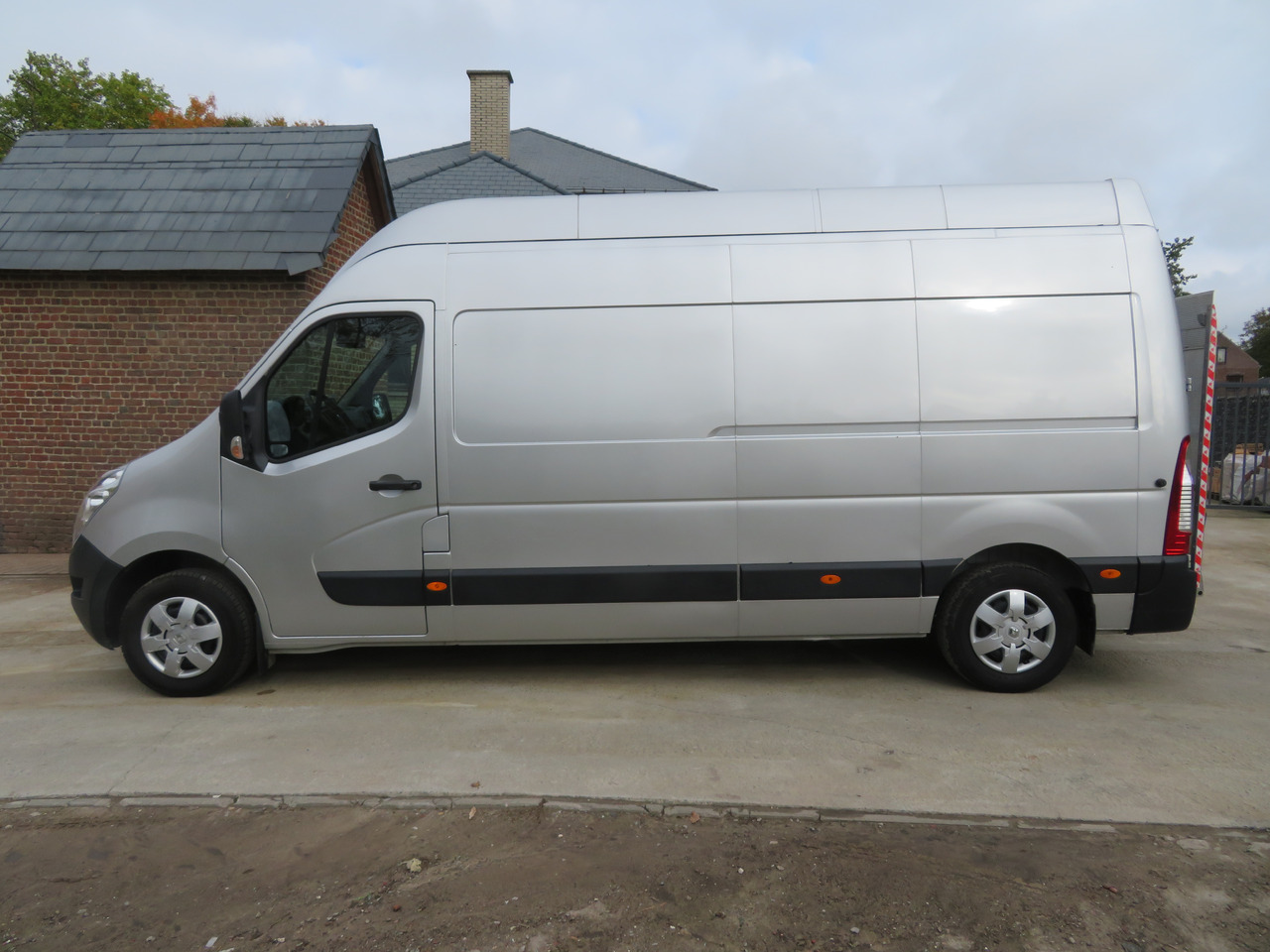 Renault Master 2.3dCi Grand Confort - L3H3 - Furgon: slika 4 Renault Master 2.3dCi Grand Confort - L3H3 - Furgon: slika 4