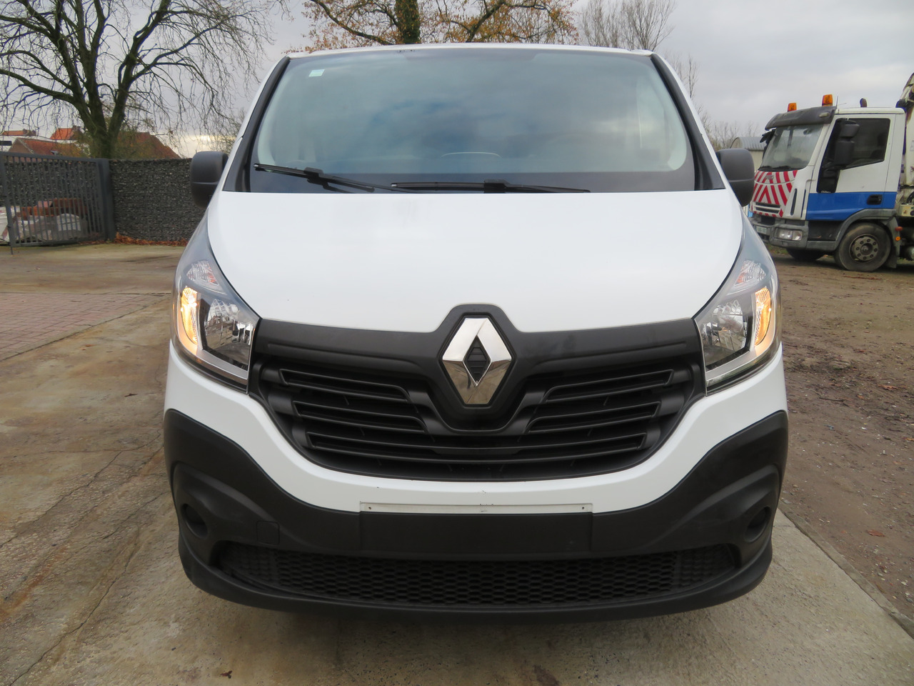 Renault Trafic 1.6dCi L1H1 - Mali kombi: slika 2 Renault Trafic 1.6dCi L1H1 - Mali kombi: slika 2