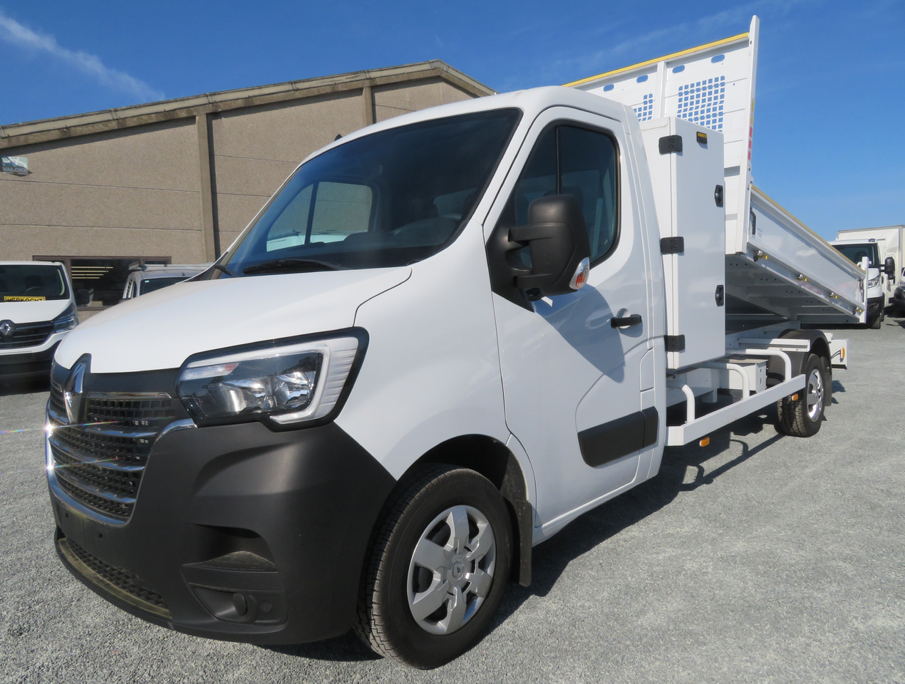 Renault master 2.3dci - L3H1 - Kipper - Dostavno vozilo istovarivač: slika 3 Renault master 2.3dci - L3H1 - Kipper - Dostavno vozilo istovarivač: slika 3