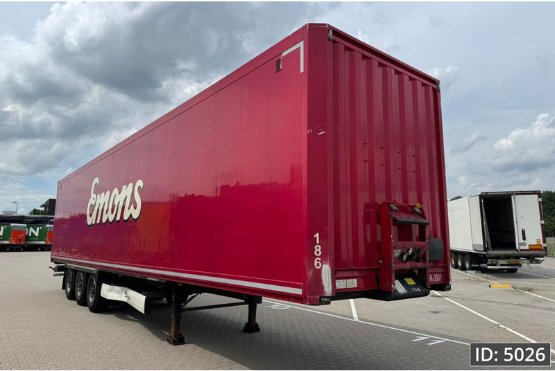 Krone SD / Disk brakes / Double stock - Poluprikolica sa zatvorenim sandukom: slika 4 Krone SD / Disk brakes / Double stock - Poluprikolica sa zatvorenim sandukom: slika 4