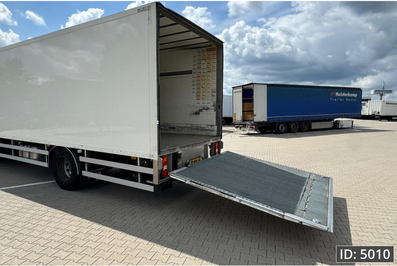 Mercedes-Benz Antos 1824 Day Cab, Euro 6, / Cargolift 2500KG - Kamion sa zatvorenim sandukom: slika 3 Mercedes-Benz Antos 1824 Day Cab, Euro 6, / Cargolift 2500KG - Kamion sa zatvorenim sandukom: slika 3