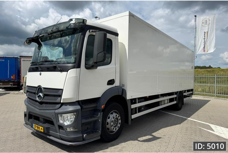 Mercedes-Benz Antos 1824 Day Cab, Euro 6, / Cargolift 2500KG - Kamion sa zatvorenim sandukom: slika 1 Mercedes-Benz Antos 1824 Day Cab, Euro 6, / Cargolift 2500KG - Kamion sa zatvorenim sandukom: slika 1