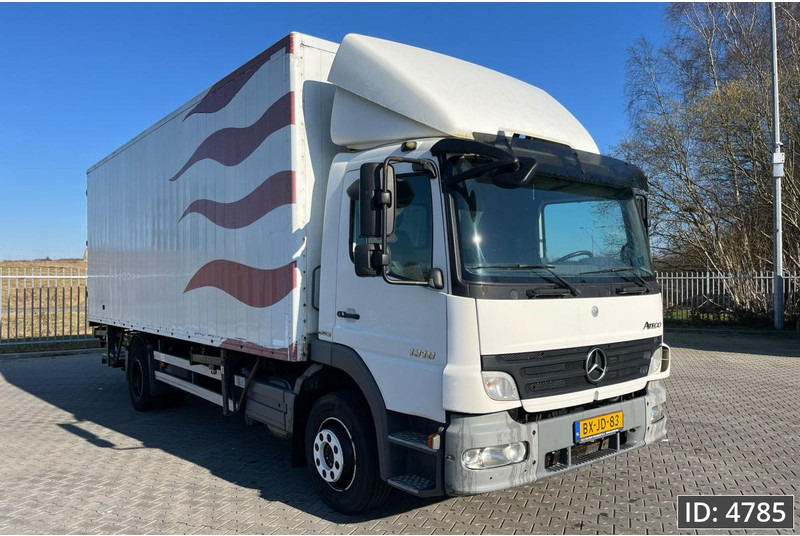 Mercedes-Benz Atego 1318 Day Cab, Euro 5, BDF / EPS automatic / DHOLLANDIA 2000KG - Kamion za prevoz kontejnera/ Kamion sa promenjivim sandukom: slika 4 Mercedes-Benz Atego 1318 Day Cab, Euro 5, BDF / EPS automatic / DHOLLANDIA 2000KG - Kamion za prevoz kontejnera/ Kamion sa promenjivim sandukom: slika 4