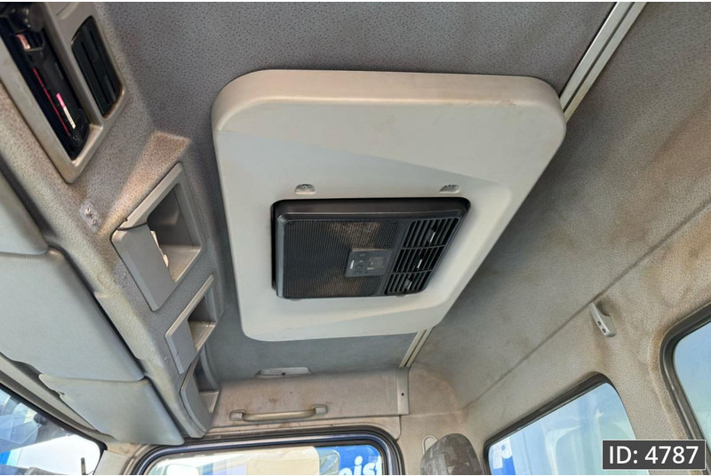 Kamion za prevoz kontejnera/ Kamion sa promenjivim sandukom Mercedes-Benz Atego 816 Day Cab, Euro 5, BDF / EPS automatic / standklima / Hydraulic system: slika 8