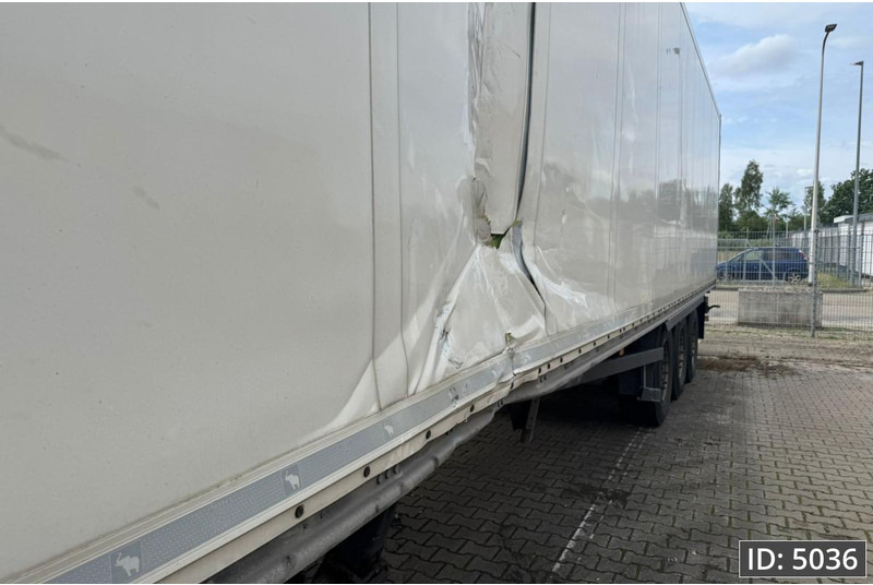 Schmitz Cargobull SCB/S3B / Double Stock / Disk brakes / Damaged - Poluprikolica sa zatvorenim sandukom: slika 4 Schmitz Cargobull SCB/S3B / Double Stock / Disk brakes / Damaged - Poluprikolica sa zatvorenim sandukom: slika 4