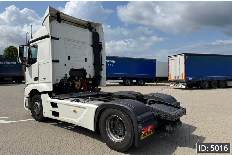 Mercedes-Benz Actros 1842 StreamSpace, Euro 6, / Streamspace / 9 Pieces - Tegljač: slika 2 Mercedes-Benz Actros 1842 StreamSpace, Euro 6, / Streamspace / 9 Pieces - Tegljač: slika 2