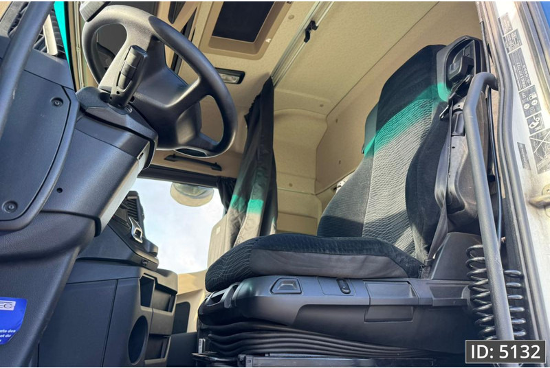 Mercedes-Benz Actros 1848 BigSpace, Euro 6, / Retarder / Standklima / Hydraulics / MP5, Intarder - Tegljač: slika 5 Mercedes-Benz Actros 1848 BigSpace, Euro 6, / Retarder / Standklima / Hydraulics / MP5, Intarder - Tegljač: slika 5