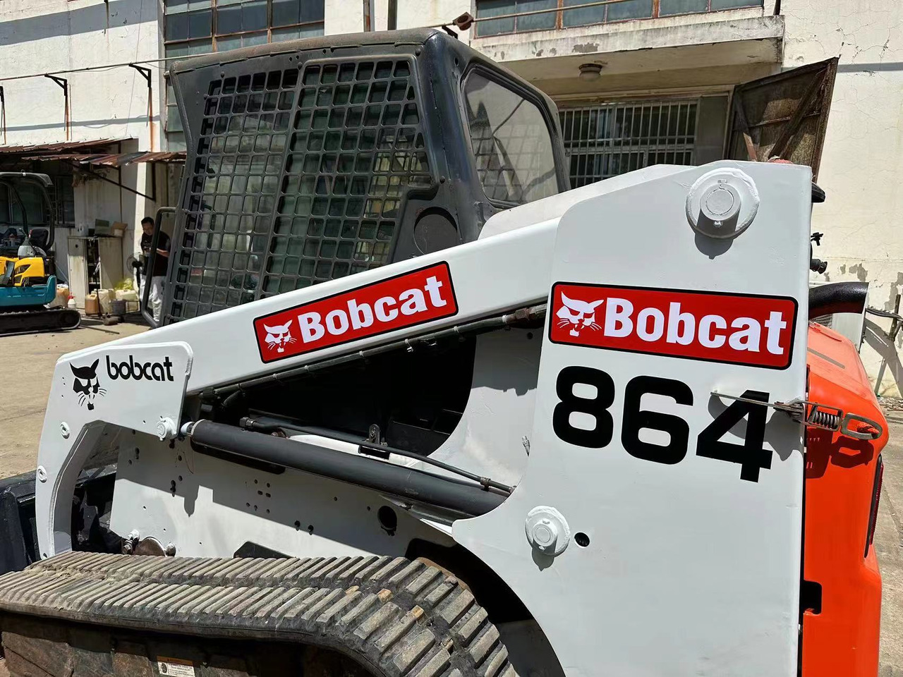BOBCAT Skid Steer Loader - Mini utovarivač: slika 3 BOBCAT Skid Steer Loader - Mini utovarivač: slika 3