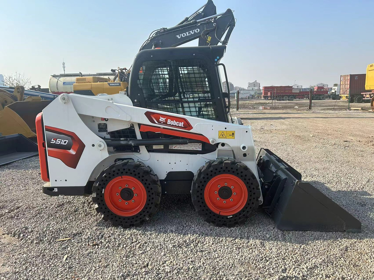 BOBCAT Skid Steer Loader S510 - Mini utovarivač: slika 1 BOBCAT Skid Steer Loader S510 - Mini utovarivač: slika 1