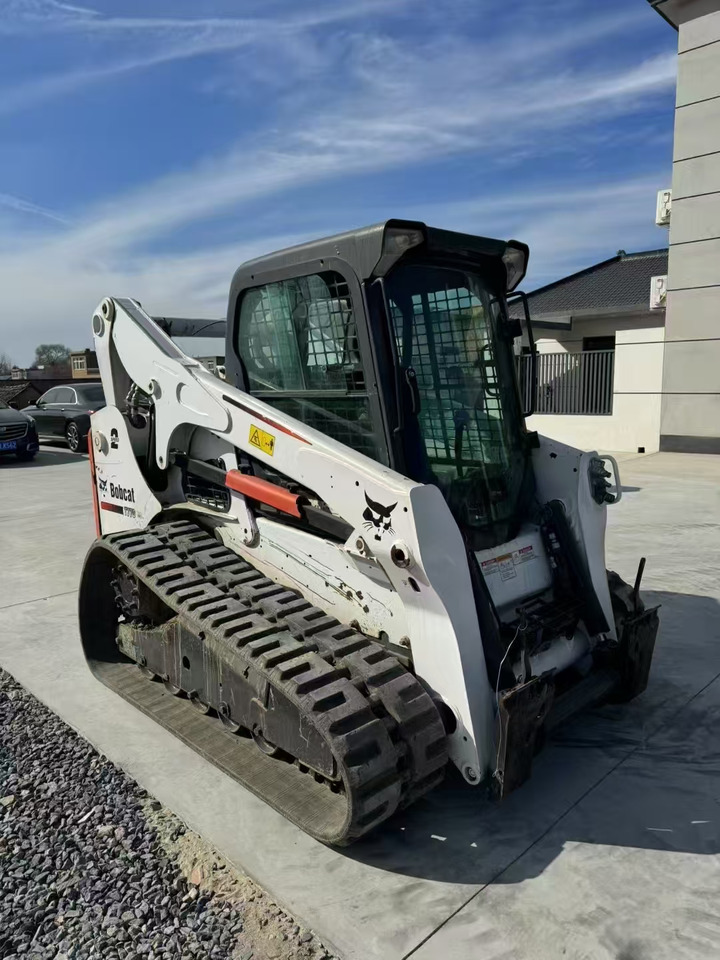 BOBCAT Skid Steer Loader T770 Good Condition - Kompaktni utovarivač guseničar: slika 4 BOBCAT Skid Steer Loader T770 Good Condition - Kompaktni utovarivač guseničar: slika 4