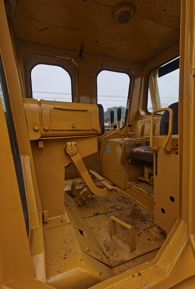 CATERPILLAR D7G Bulldozer - Buldožer: slika 2 CATERPILLAR D7G Bulldozer - Buldožer: slika 2