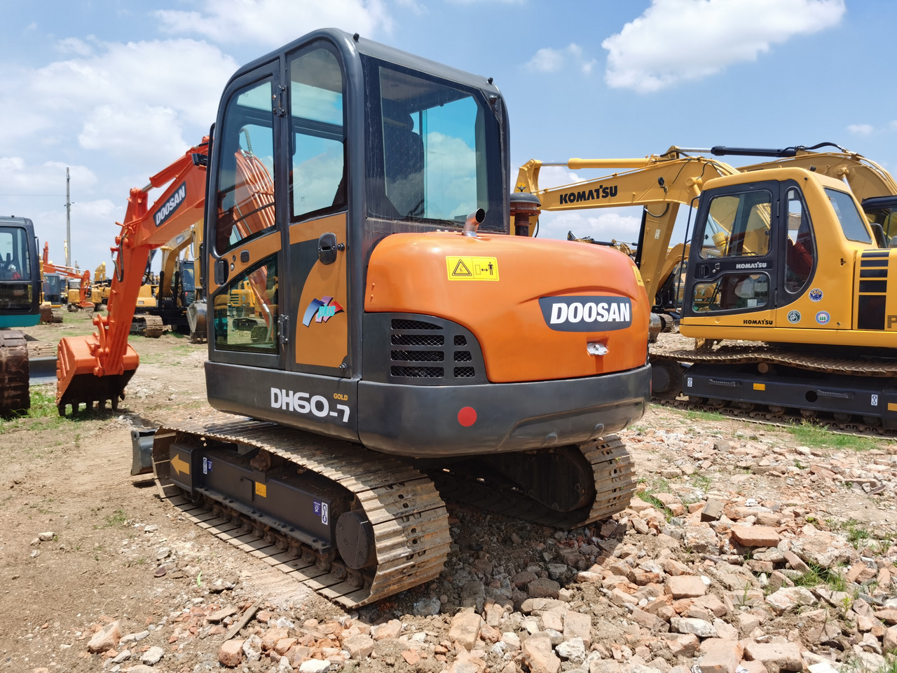 DOOSAN DH60-7 - Bager guseničar: slika 2 DOOSAN DH60-7 - Bager guseničar: slika 2
